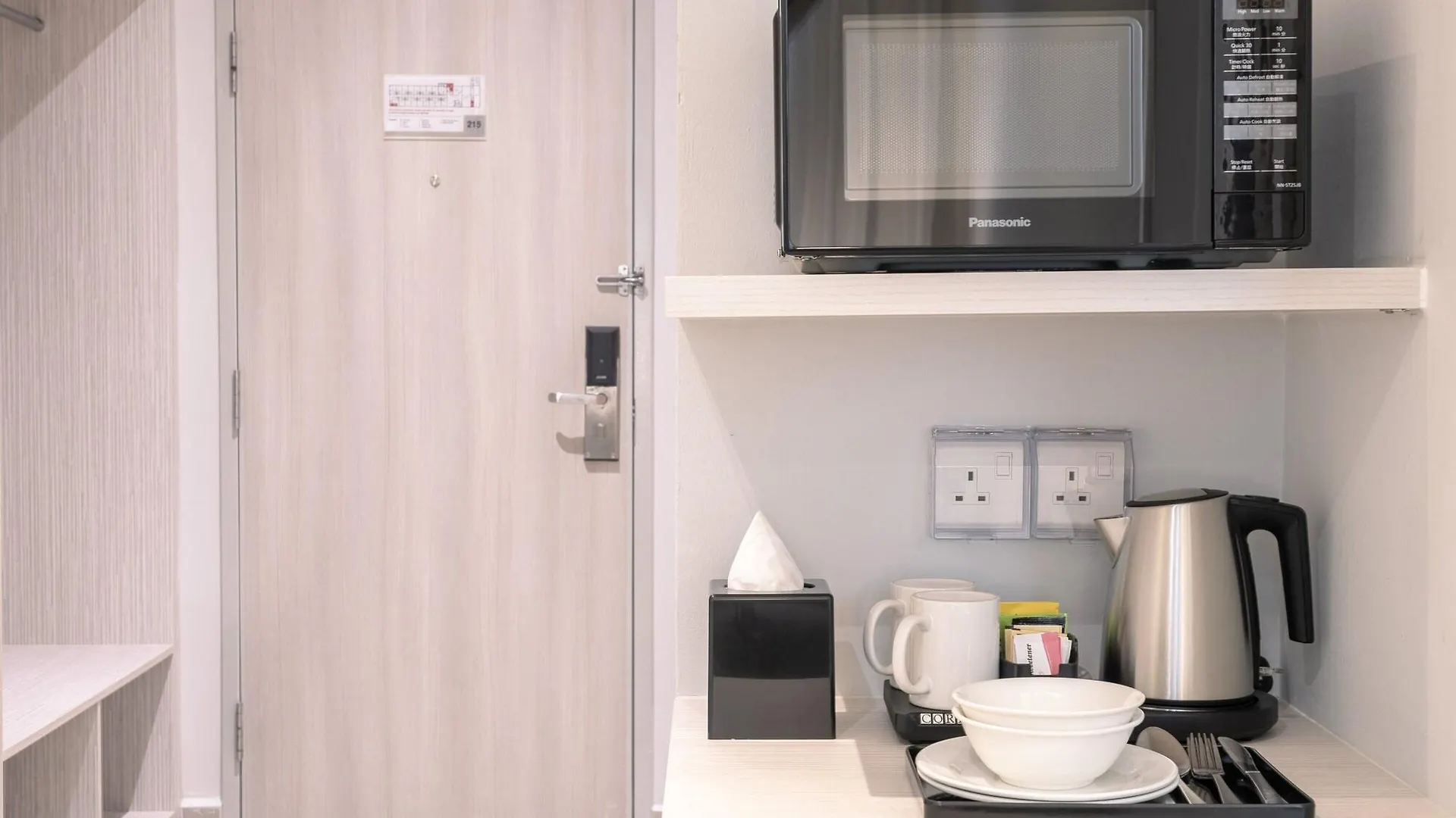 Holiday Inn Express & Suites Johor Bahru By Ihg 4*,