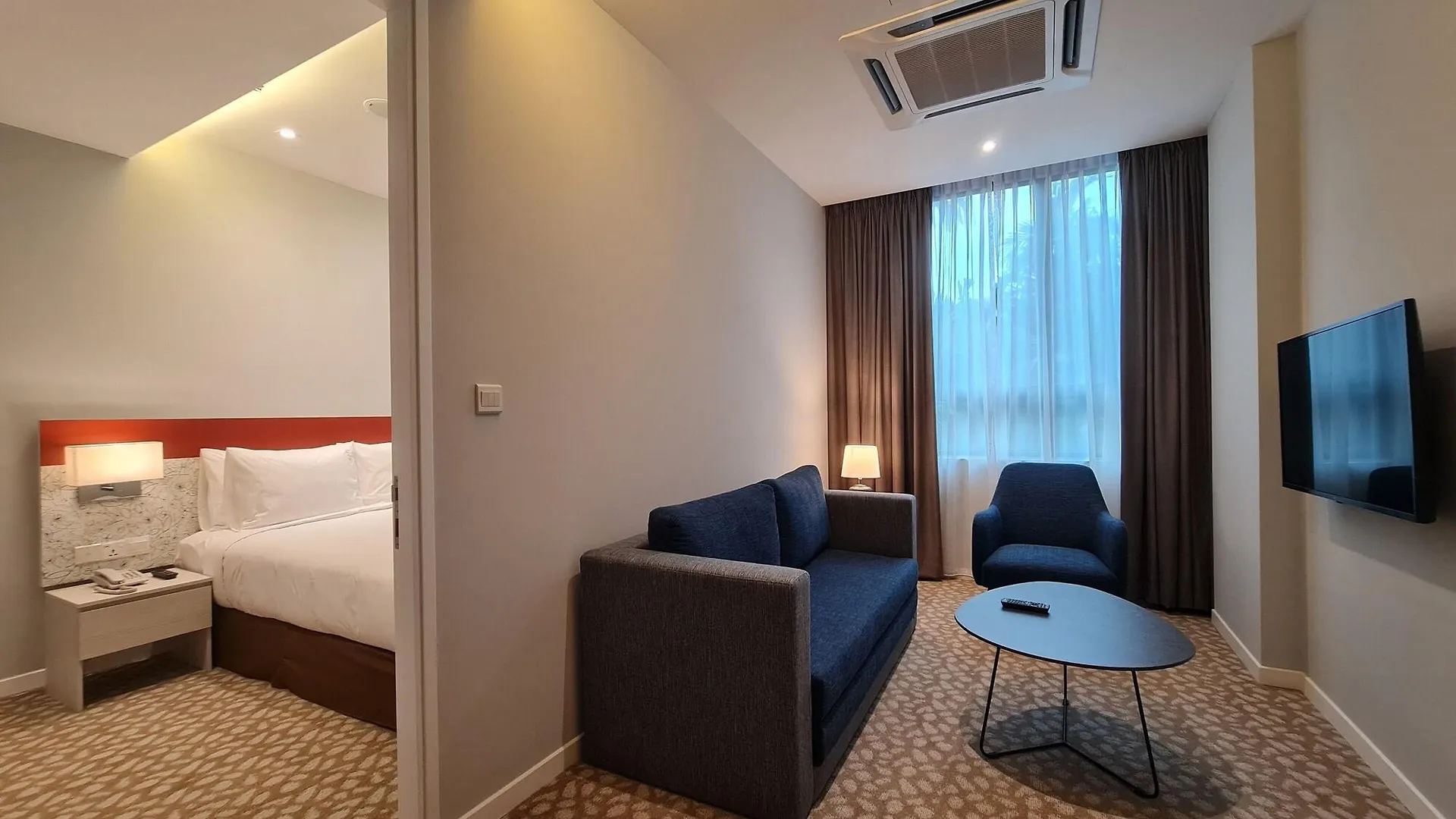 Holiday Inn Express & Suites Johor Bahru By Ihg