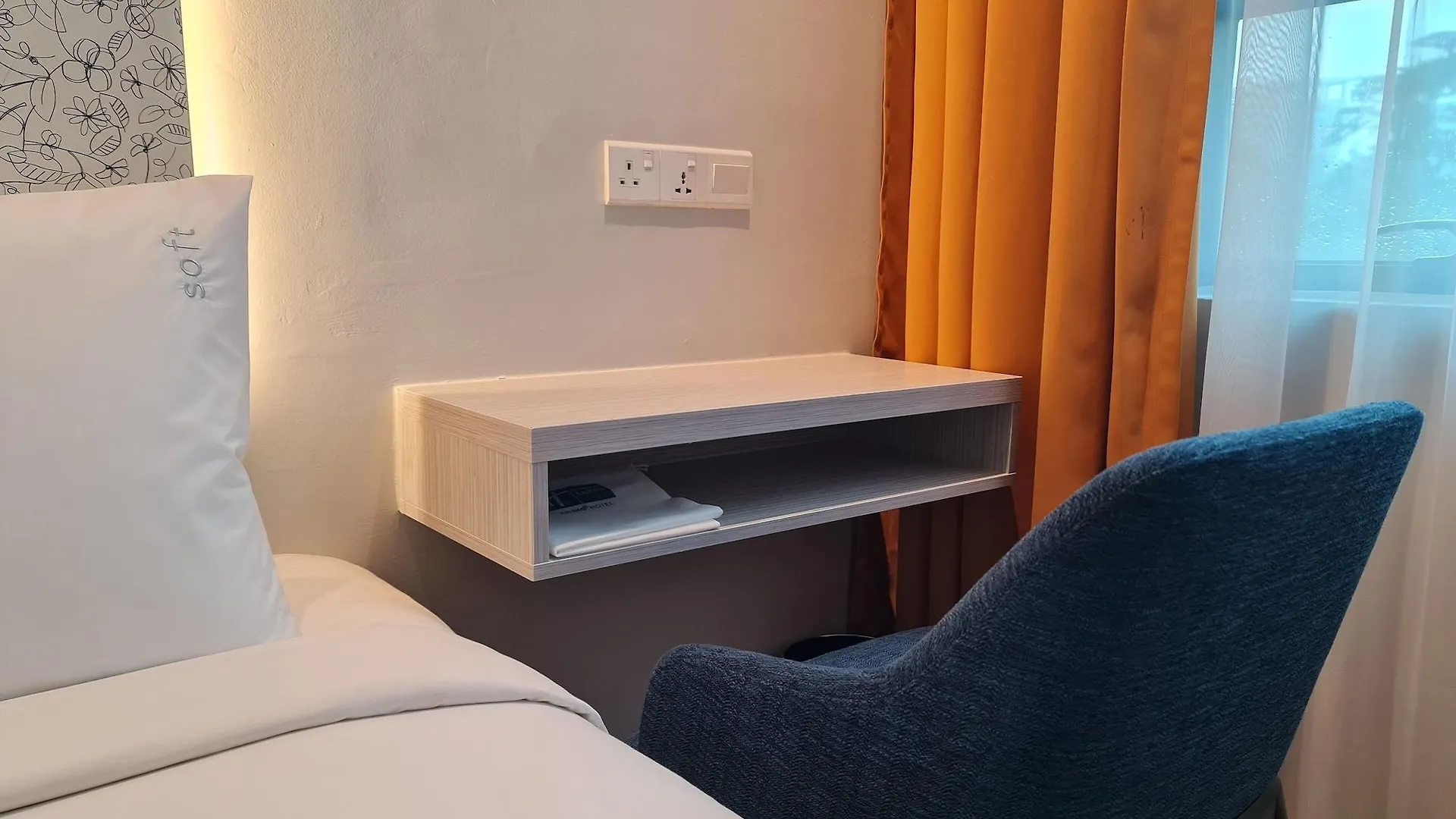 Holiday Inn Express & Suites Johor Bahru By Ihg Malaysia