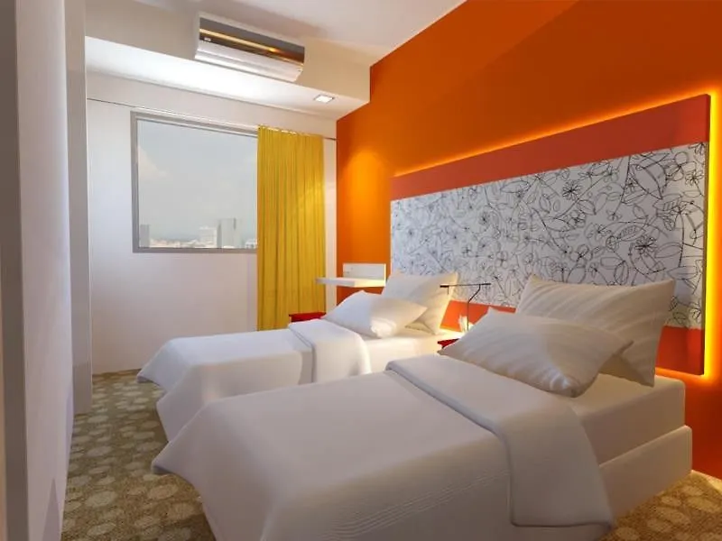 Hotel Holiday Inn Express & Suites Johor Bahru By Ihg